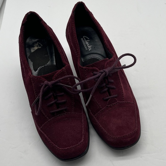 Clarks Bendables Suede Lace Up Heels Women 7 Burgundy Comfy Retro Academia Vamp - Picture 13 of 17